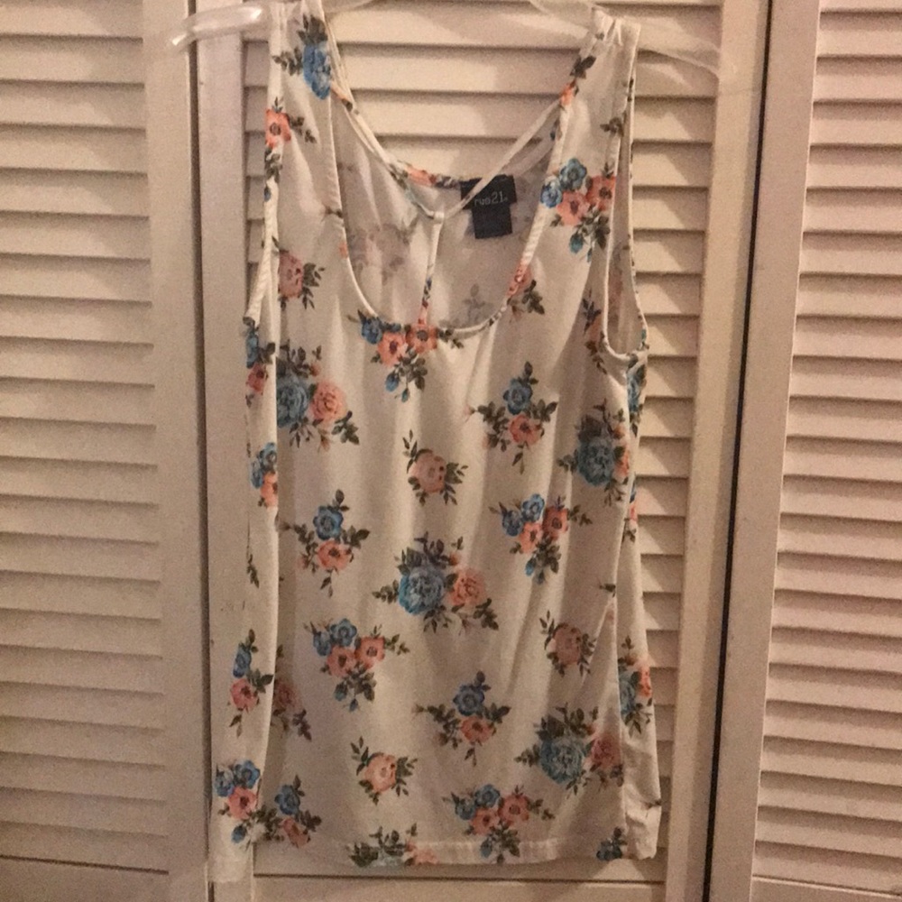 Selling this flower shirt